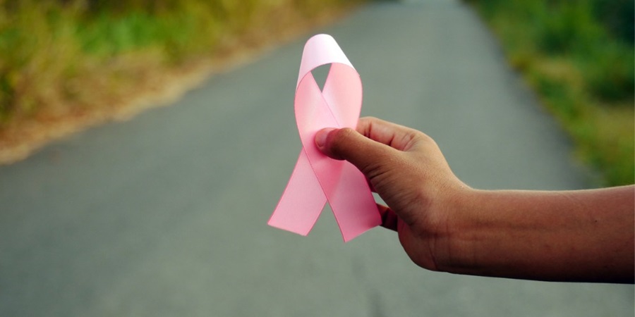 Mois de la sensibilisation au cancer du sein : sensibiliser pour promouvoir la détection précoce
