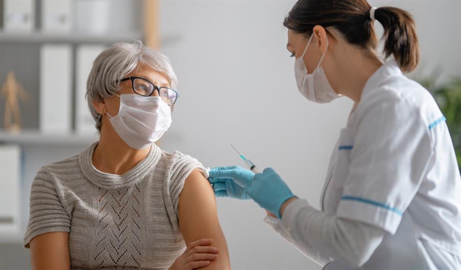 Surmonter l'hésitation à la vaccination pour atteindre l'immunité collective