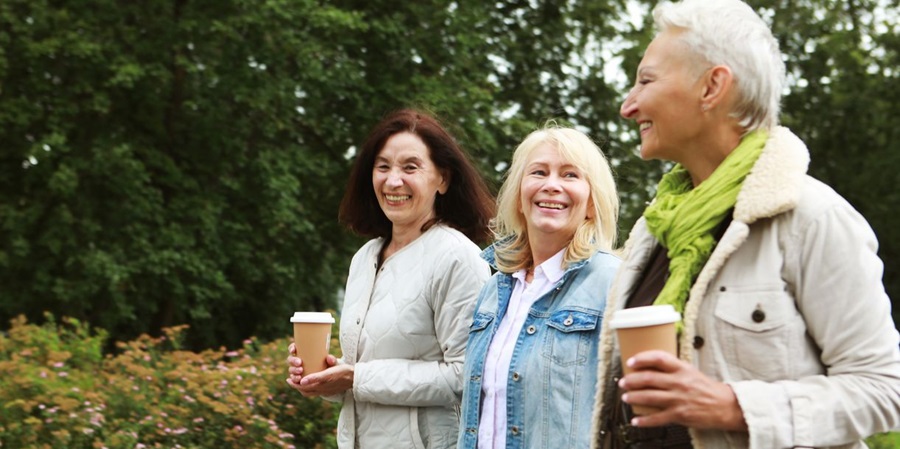 Accueillez le printemps : les bienfaits simples de la marche en plein air