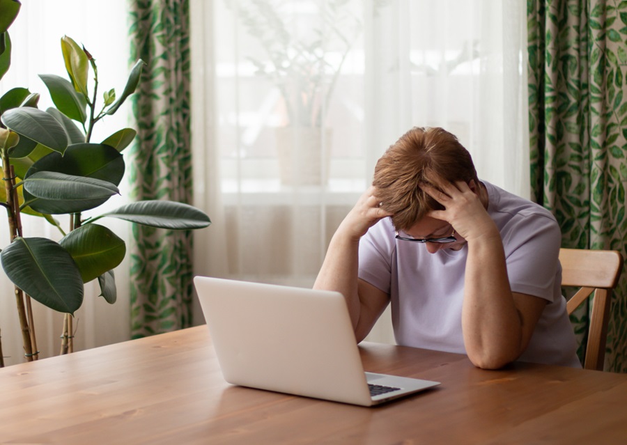 La fatigue technologique : ce que cela signifie et comment la réduire